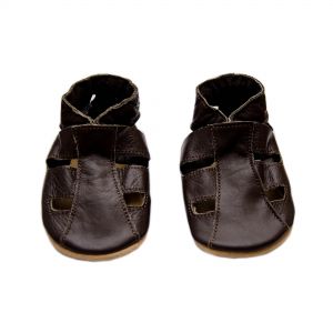 Ţup-Ţup primii paşi botoşei maro